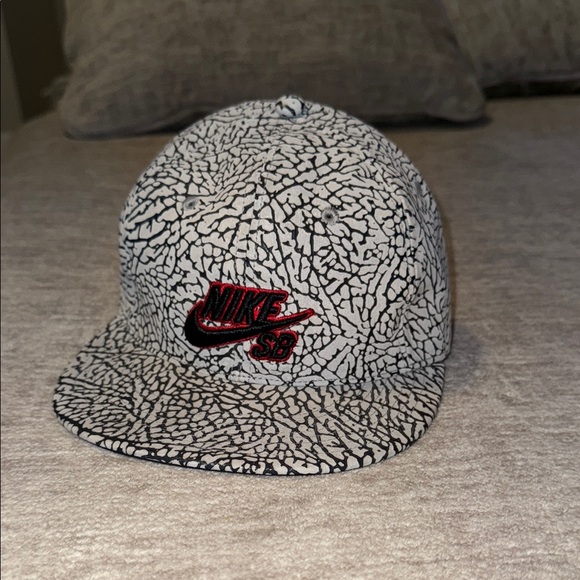 Nike SB Elephant Cement Print Hat - Picture 1 of 6